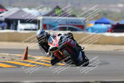 media/Oct-09-2022-SoCal Trackdays (Sun) [[95640aeeb6]]/Turn 2 (1110am)/